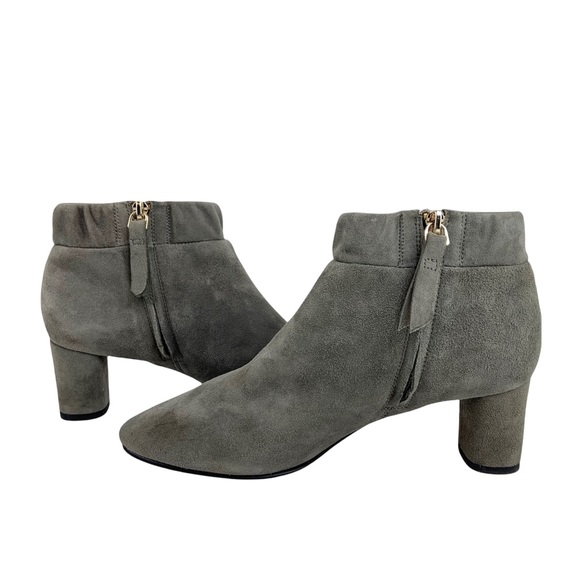 Clarks Grey Suede Ankle Booties Elastic Cuff - Picture 5 of 8